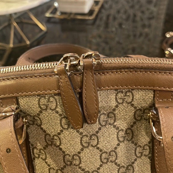 Luxury Item GUCCI Bag 13”L. 5”W. 9”H with dust bag Excellent Condition! - Picture 12 of 15